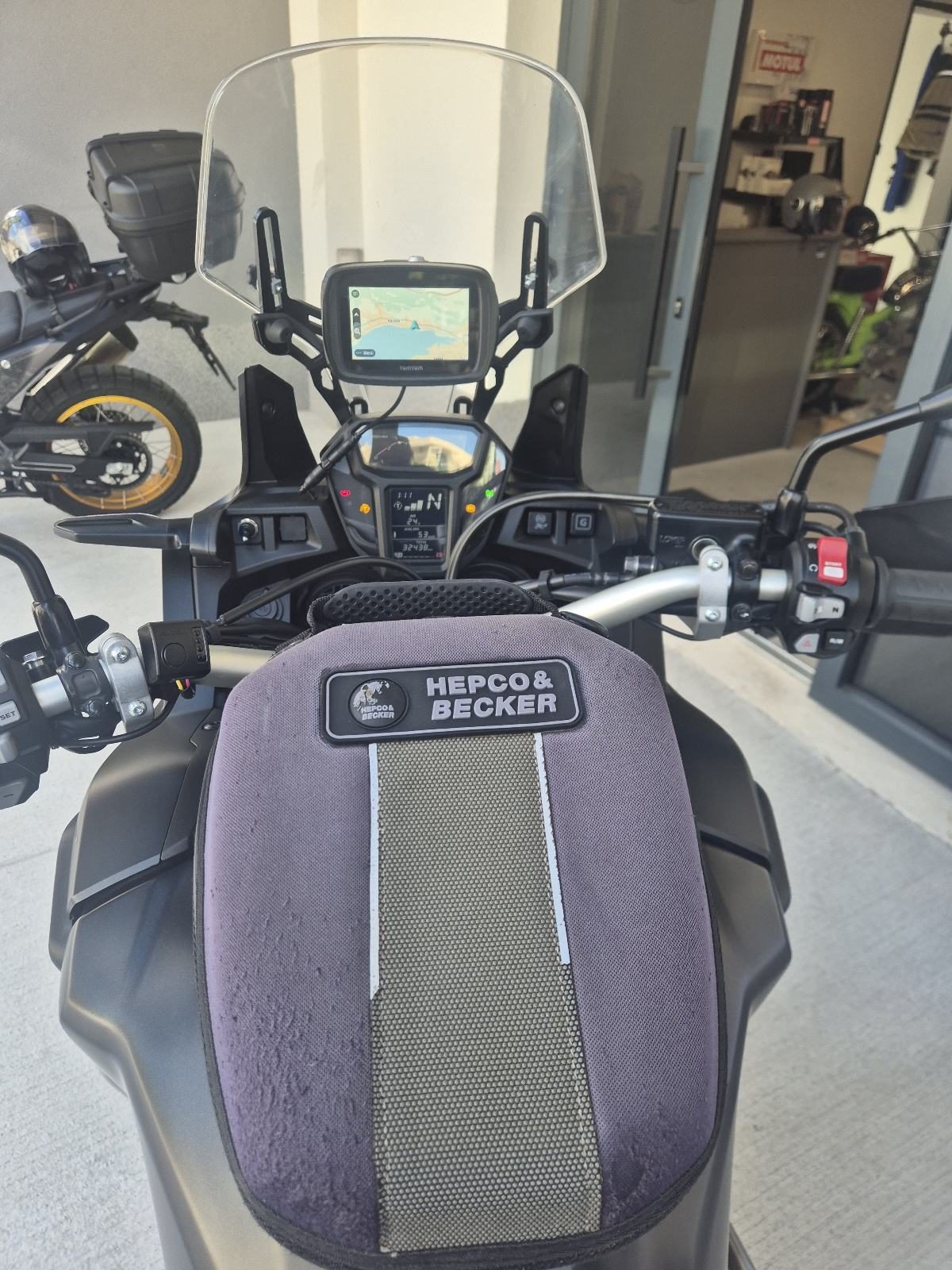 2017 Honda Africa Twin — fotografija 10