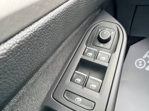 2024 Volkswagen Golf — sličica 23