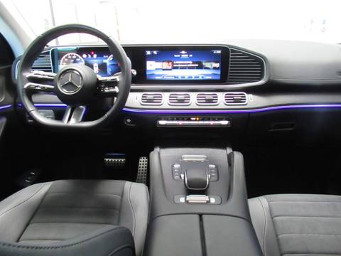 2025 Mercedes-Benz GLE — sličica 14