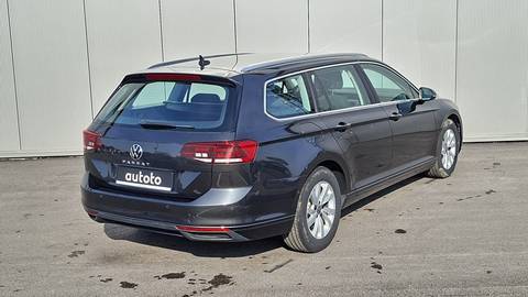 2021 Volkswagen Passat — sličica 3