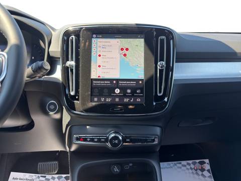 2026 Volvo XC40 — sličica 15
