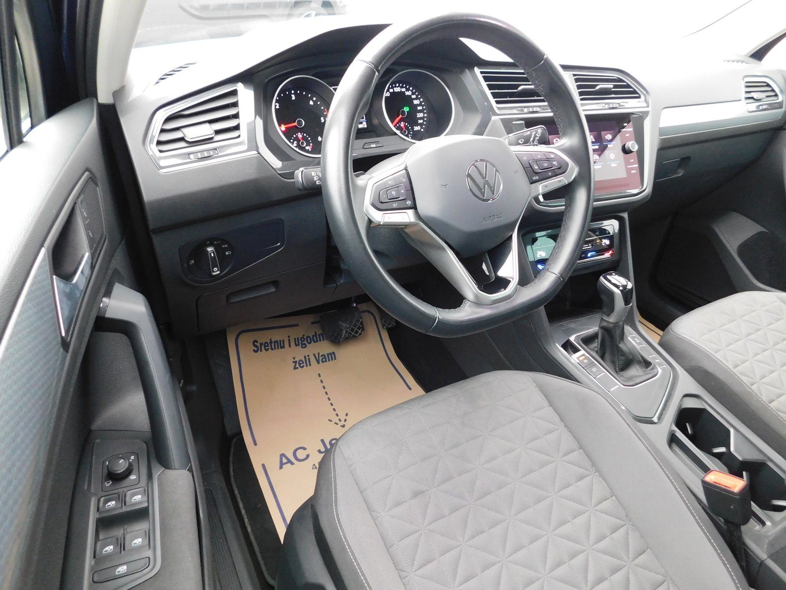 2024 Volkswagen Tiguan — fotografija 9
