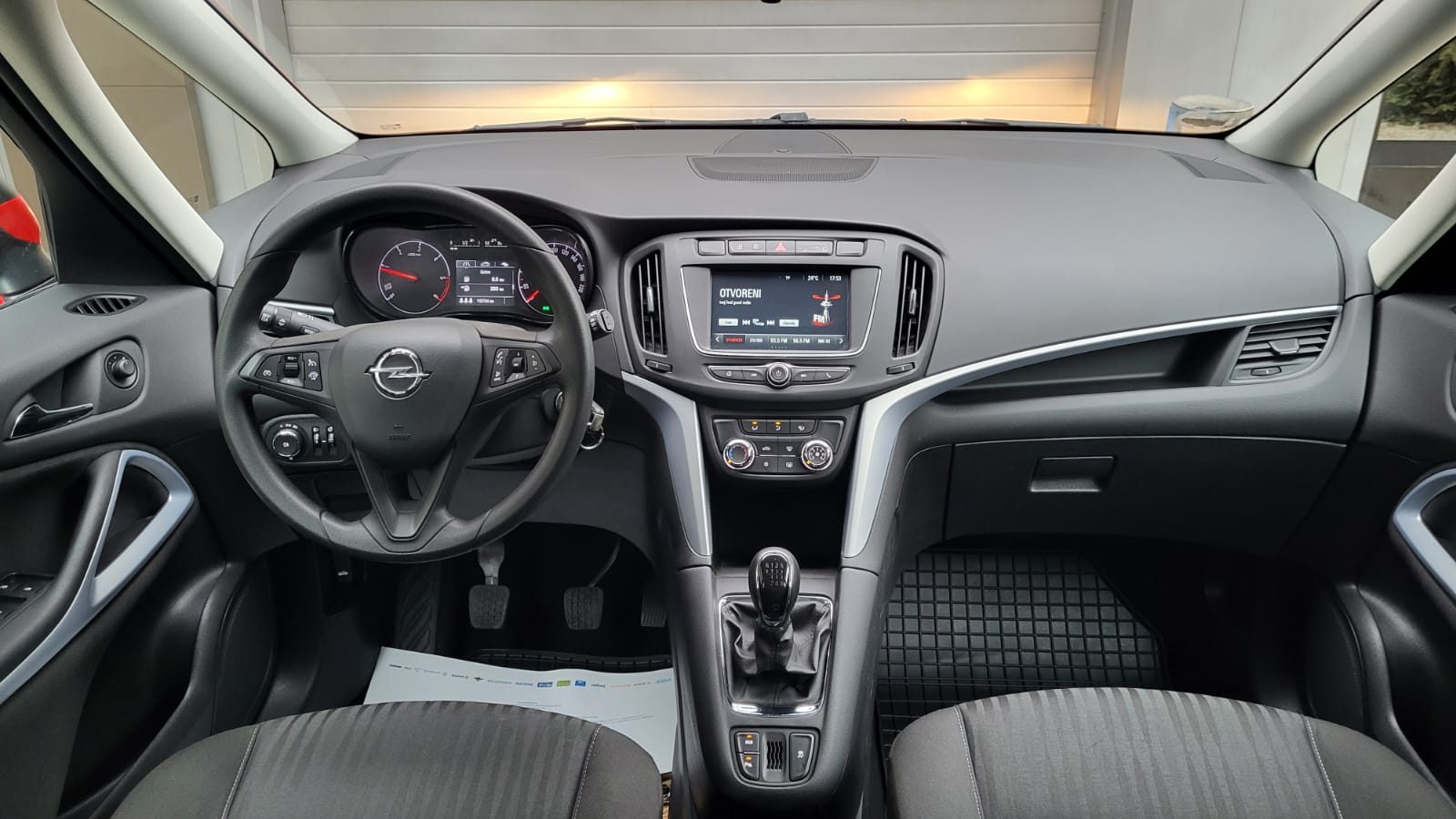 2018 Opel Zafira — fotografija 14