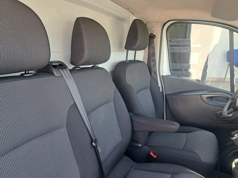 2019 Renault Trafic — fotografija 13