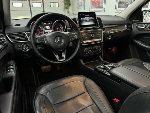 2016 Mercedes-Benz GLS — sličica 8