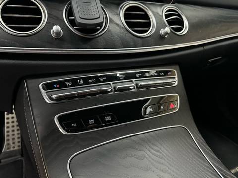 2022 Mercedes-Benz E-klasa — sličica 11