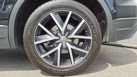 2018 Volkswagen Touareg — sličica 30