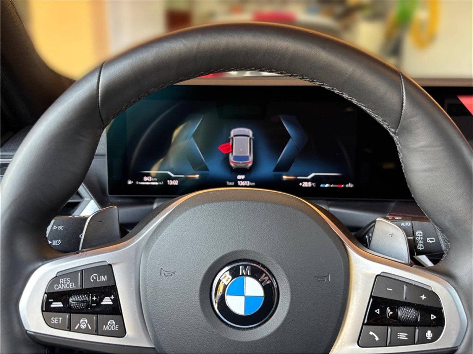 2024 BMW Serija 3 — fotografija 8