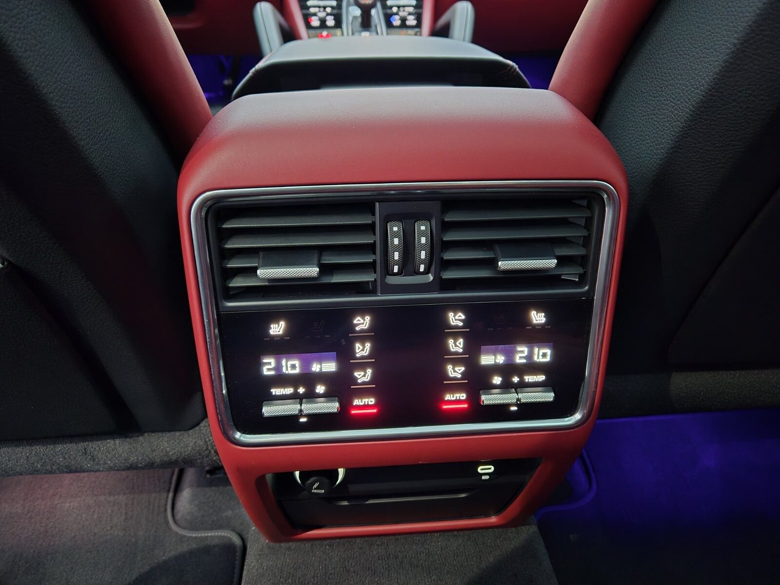 2021 Porsche Cayenne — fotografija 23