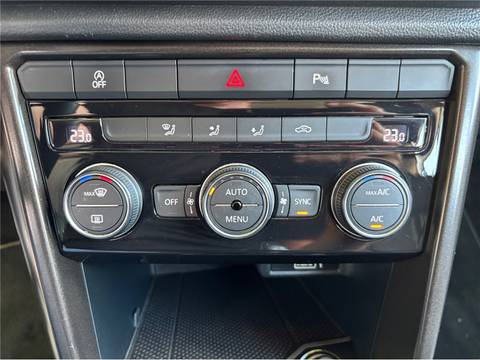 2018 Volkswagen T-Roc — sličica 12