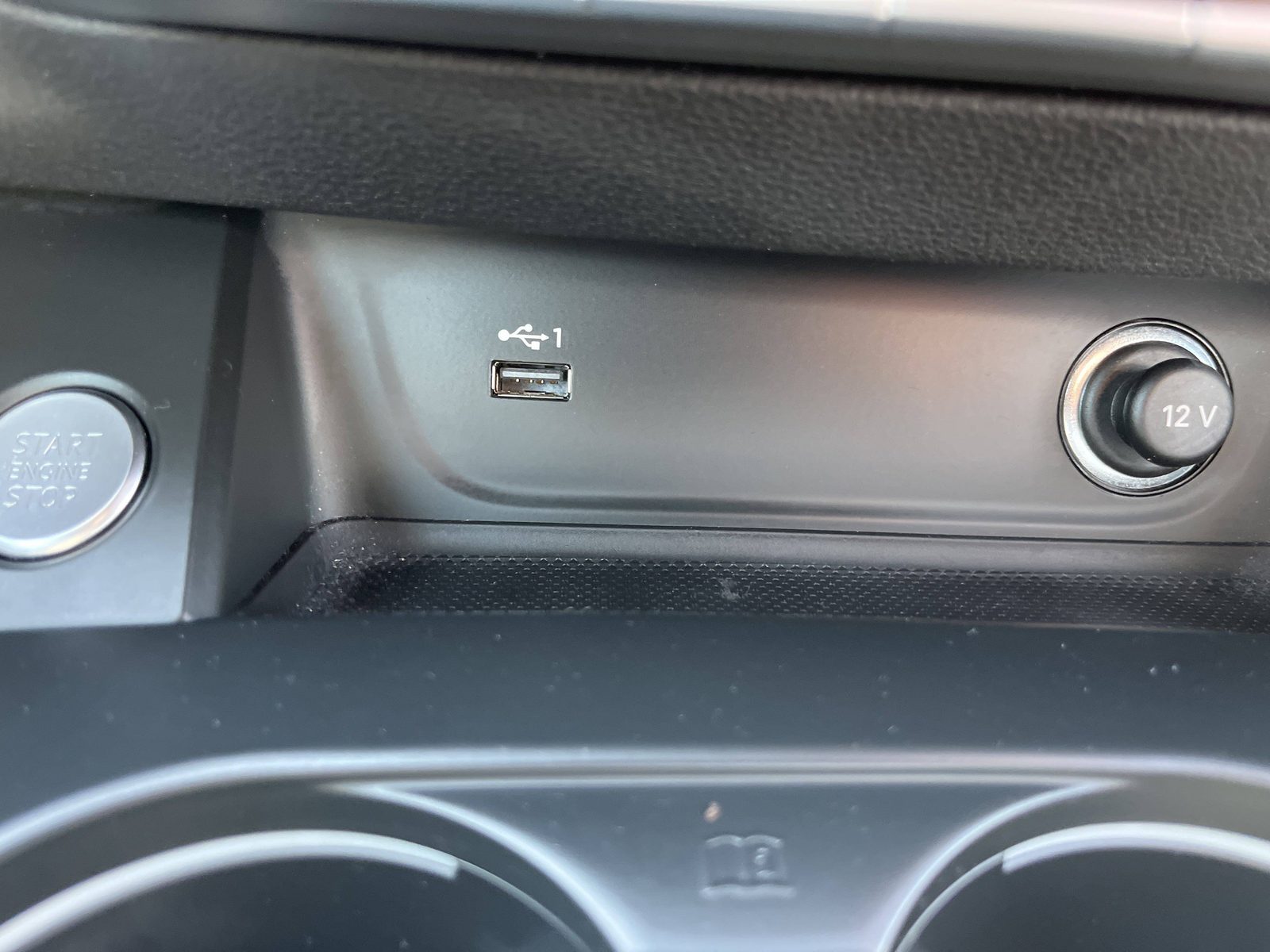 2022 Audi A4 — fotografija 26