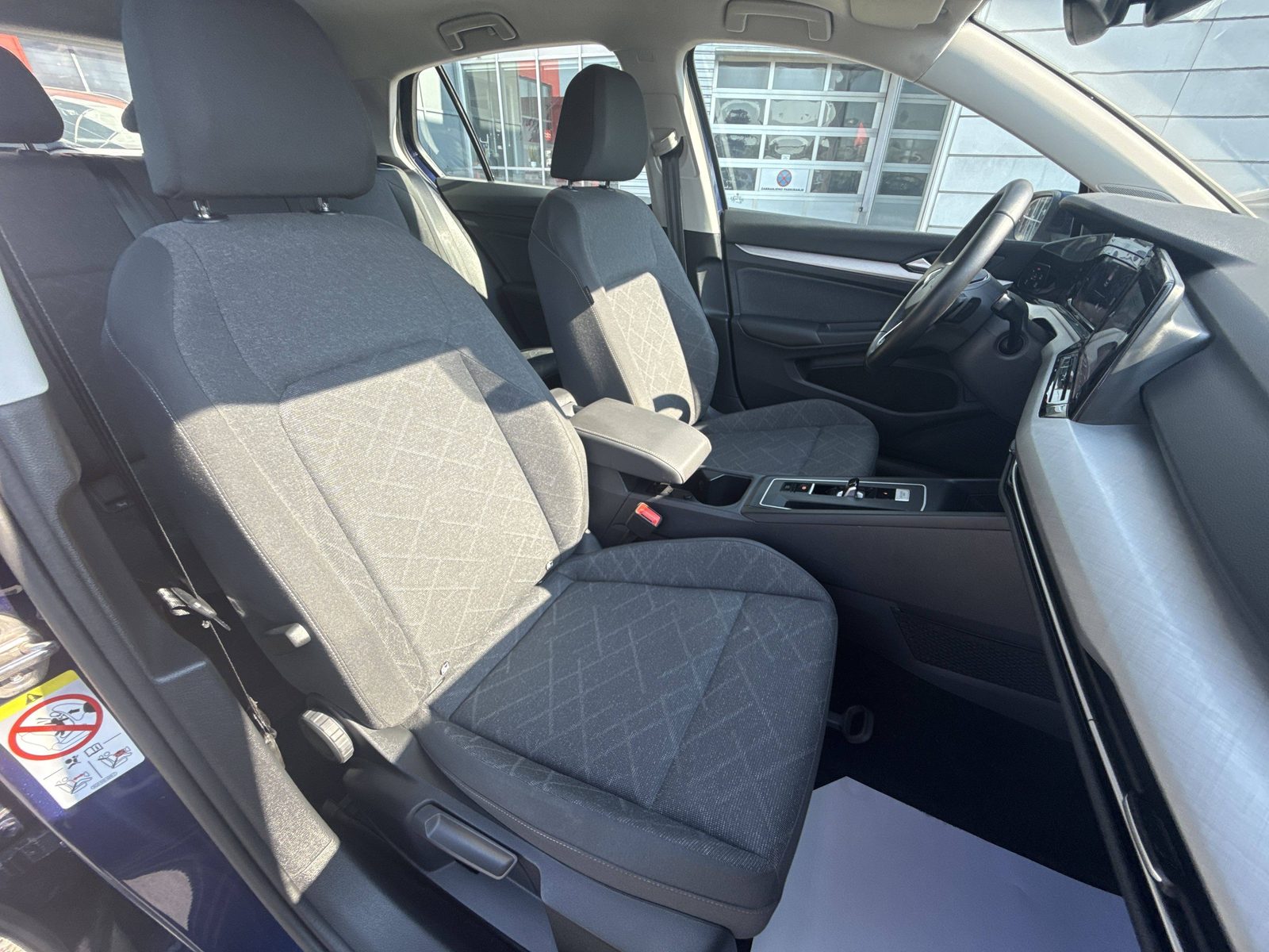 2022 Volkswagen Golf — fotografija 23
