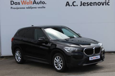 2021 BMW X1 — sličica 3