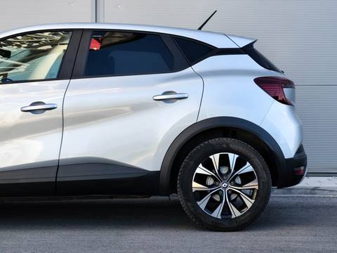 2023 Renault Captur — sličica 11