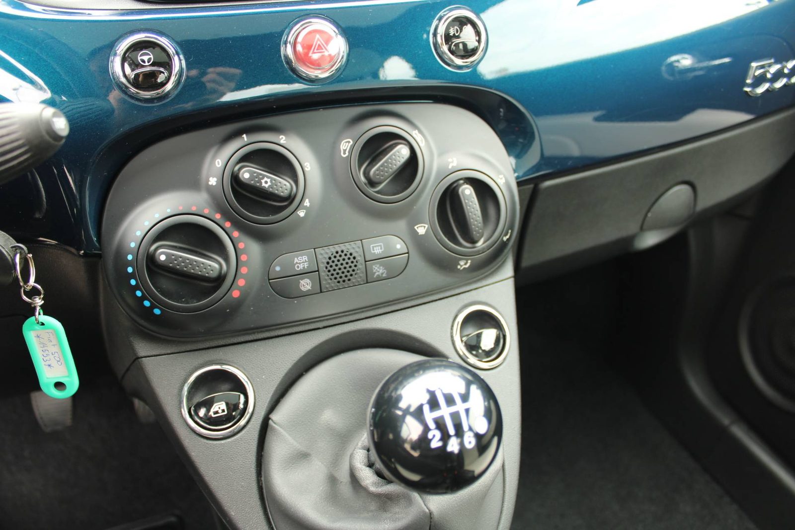 2022 Fiat 500 — fotografija 13