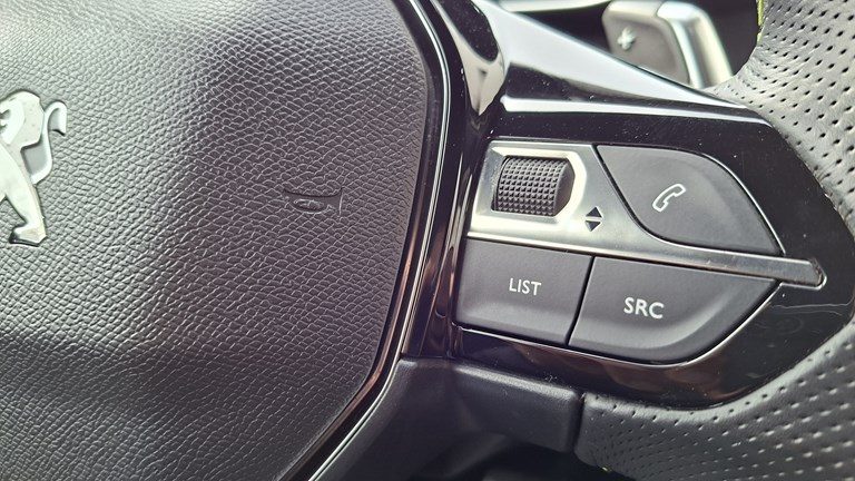 2022 Peugeot 2008 — fotografija 16