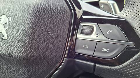 2022 Peugeot 2008 — sličica 16
