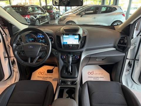 2018 Ford Kuga — sličica 16