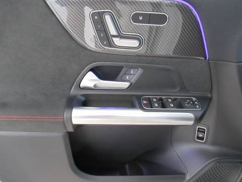 2025 Mercedes-Benz GLA — sličica 16