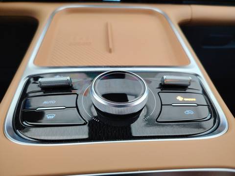 2026 Geely Starray EM-i — sličica 29