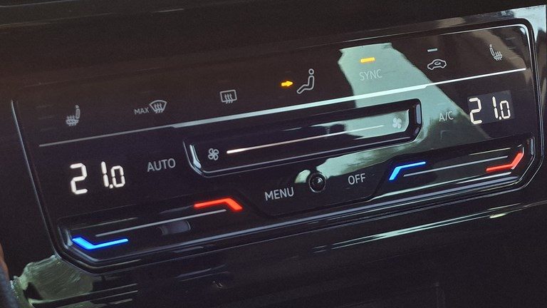 2020 Volkswagen Passat — fotografija 13