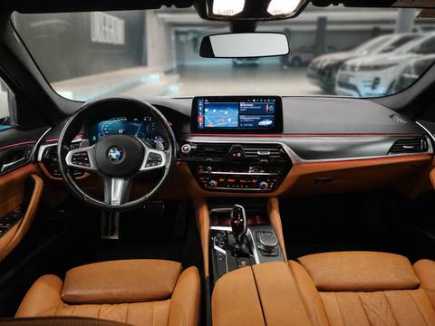 2021 BMW Serija 5 — sličica 21