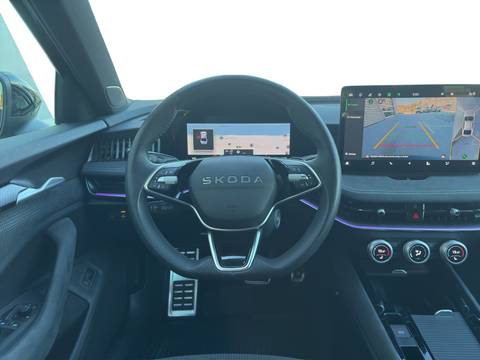 2025 Škoda Superb Sportline — sličica 10