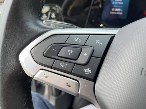 2024 Volkswagen Golf — sličica 25