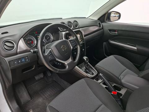 2023 Suzuki Vitara — sličica 8