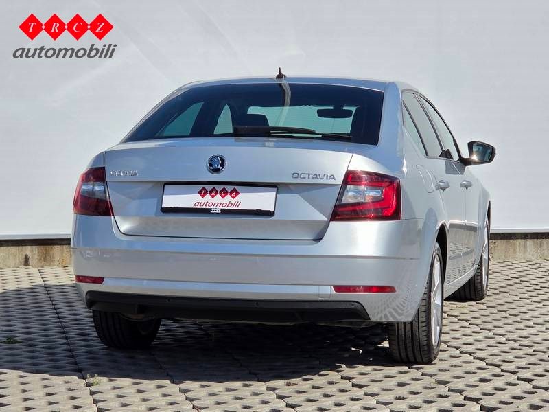 2020 Škoda Octavia — fotografija 3