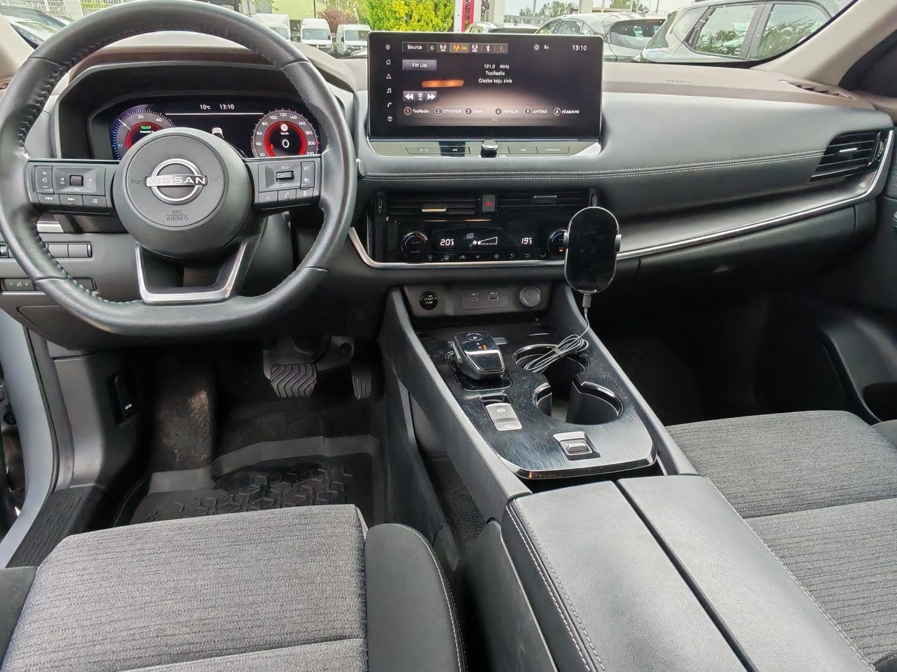 2024 Nissan X-Trail — fotografija 4