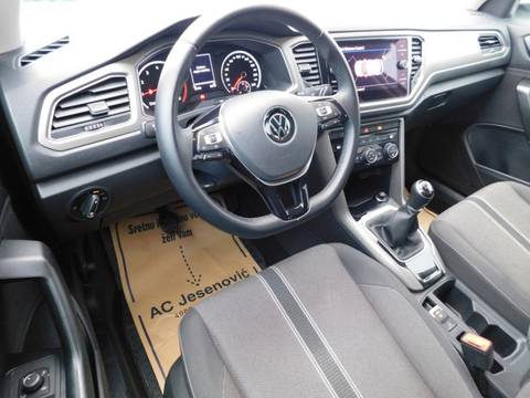 2022 Volkswagen T-Roc — sličica 8
