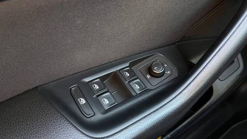 2019 Volkswagen Passat — sličica 15