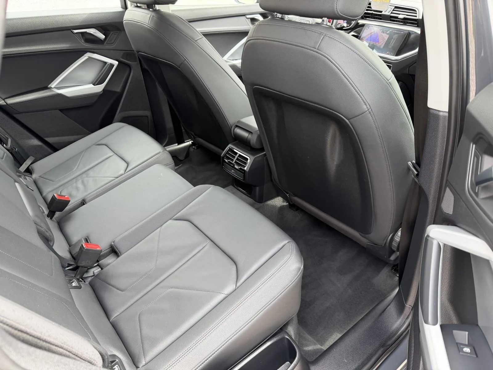 2020 Audi Q3 — fotografija 27
