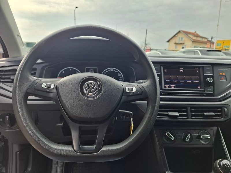 2018 Volkswagen Polo — fotografija 11