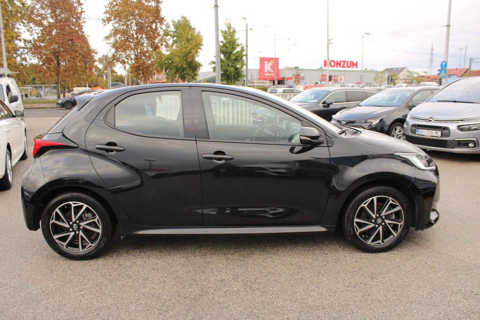 2024 Toyota Yaris — fotografija 4