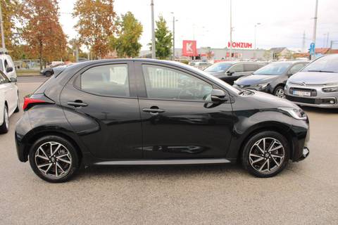 2024 Toyota Yaris — sličica 4