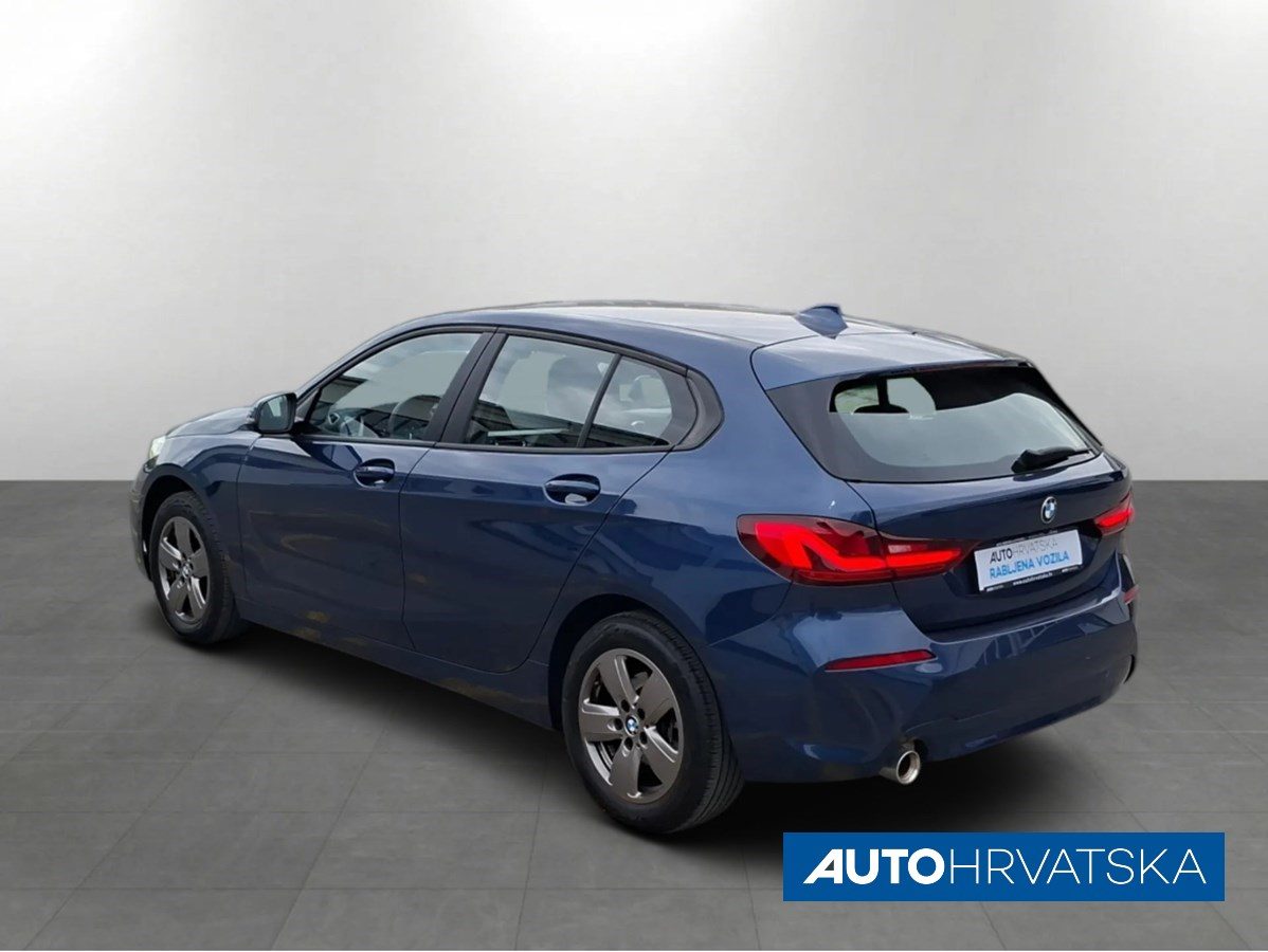 2021 BMW Serija 1 — fotografija 8