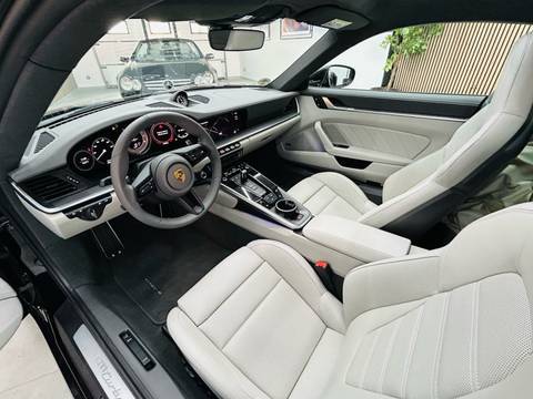 2023 Porsche 911 — sličica 11