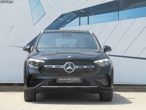 2025 Mercedes-Benz GLC AMG Line