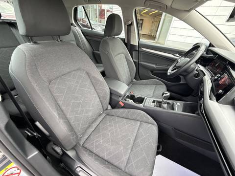 2024 Volkswagen Golf — sličica 23