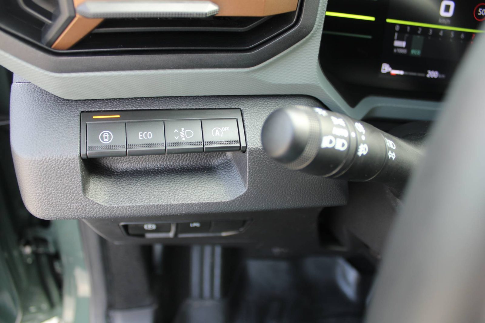 2024 Dacia Duster — fotografija 15