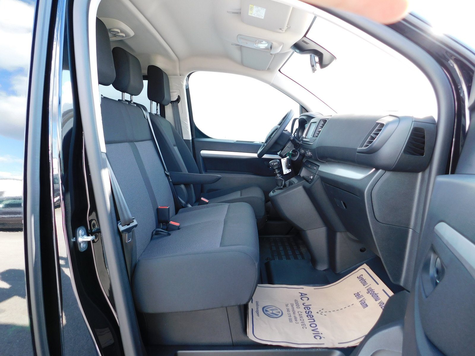 2022 Opel Zafira — fotografija 9