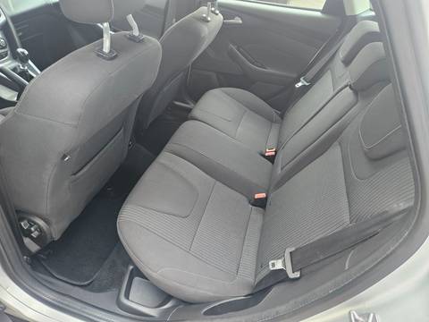 2014 Ford Focus — sličica 15