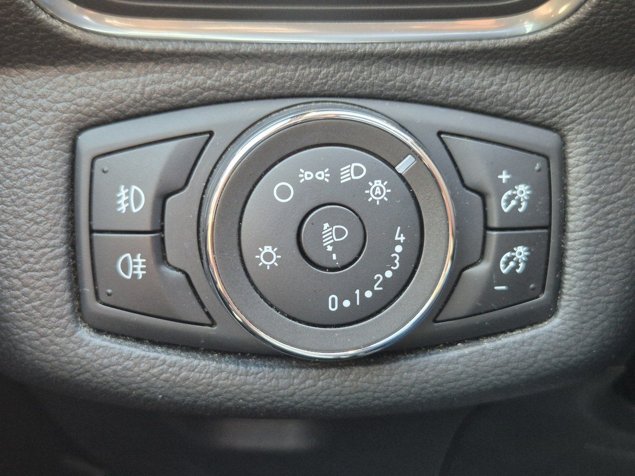 2015 Ford B-Max — fotografija 10