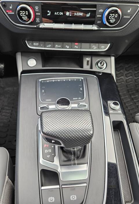 2020 Audi Q5 S line — sličica 18