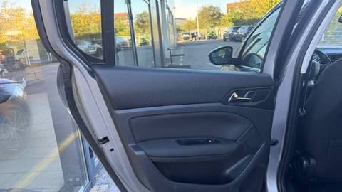 2014 Peugeot 308 — sličica 15
