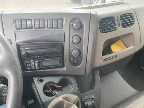 2009 Renault Midlum