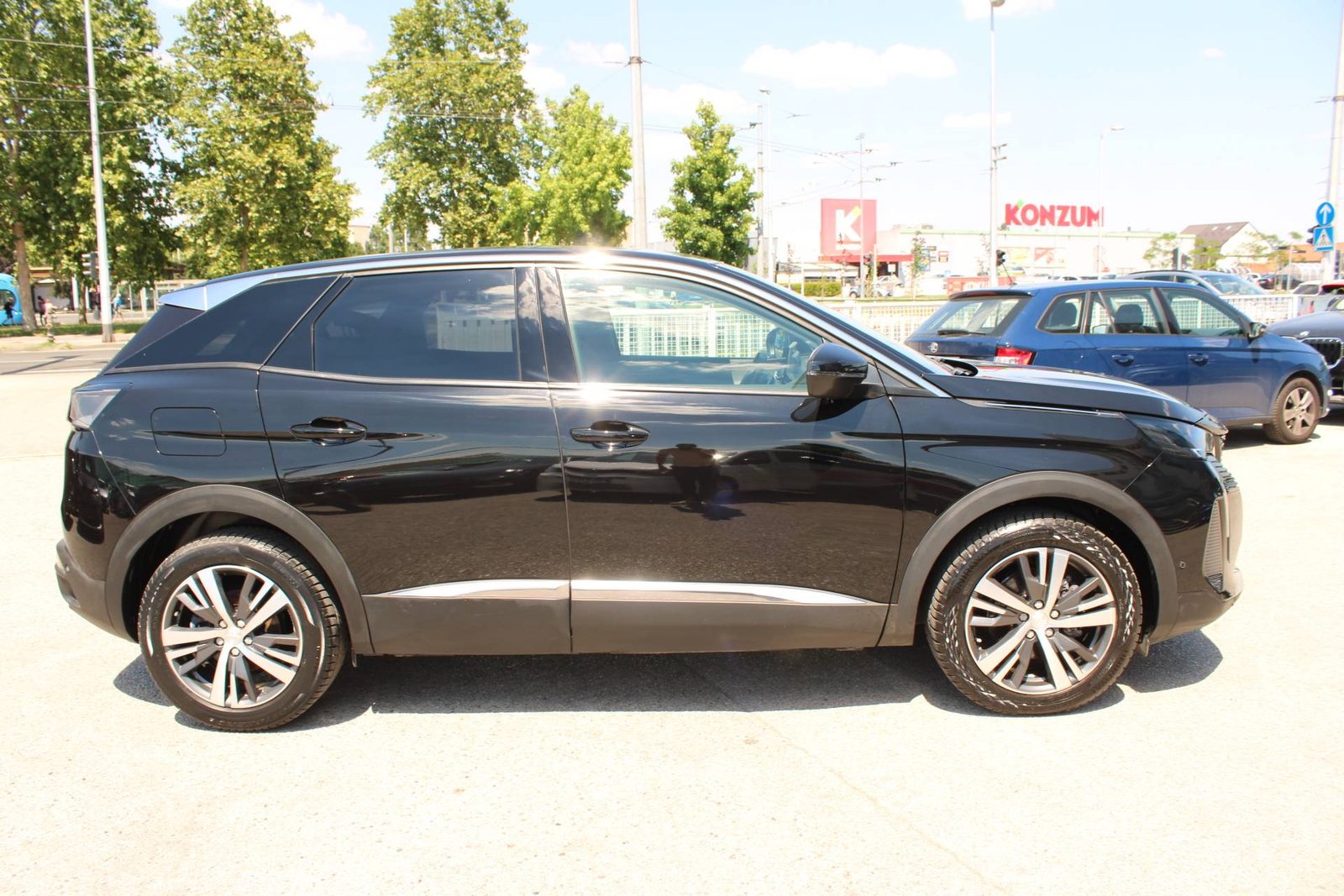 2022 Peugeot 3008 — fotografija 4