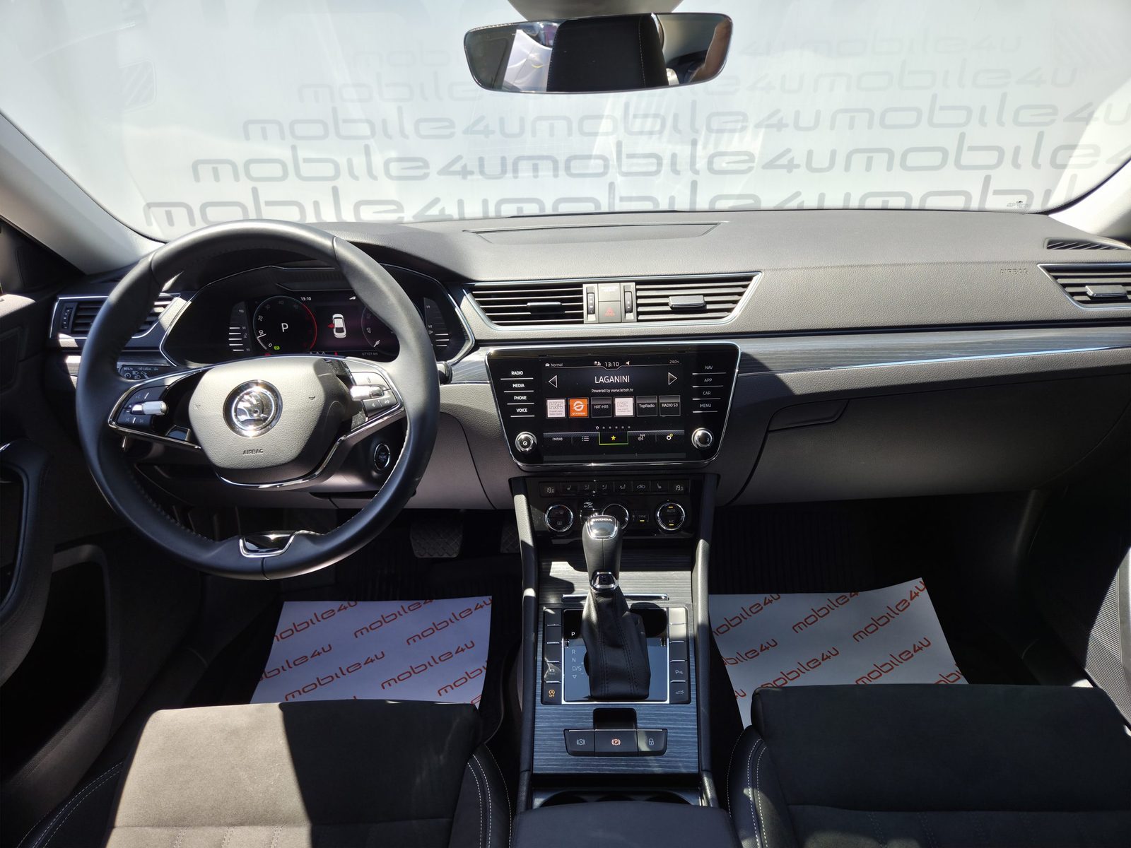 2023 Škoda Superb — fotografija 11